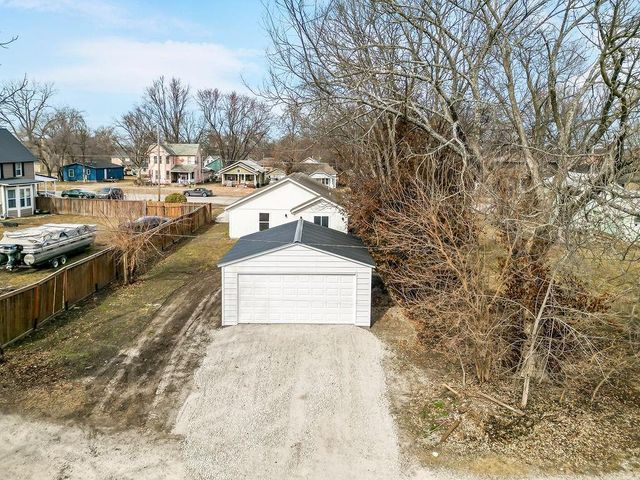 725 Pacific Avenue, Osawatomie, KS 66064