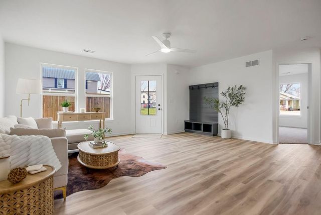 725 Pacific Avenue, Osawatomie, KS 66064