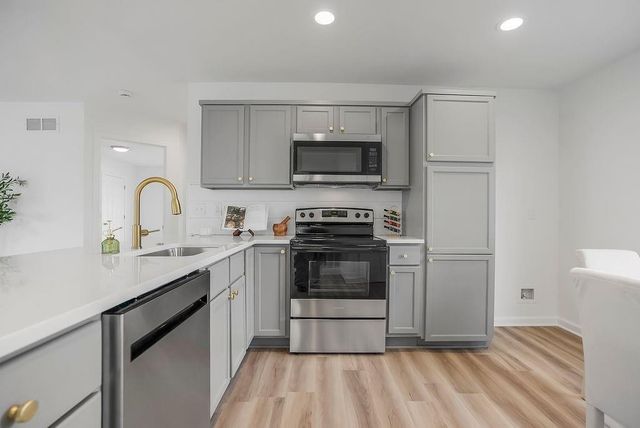 725 Pacific Avenue, Osawatomie, KS 66064