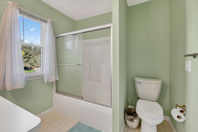 1434 Steeplechase Court 60, Howell, MI 48843