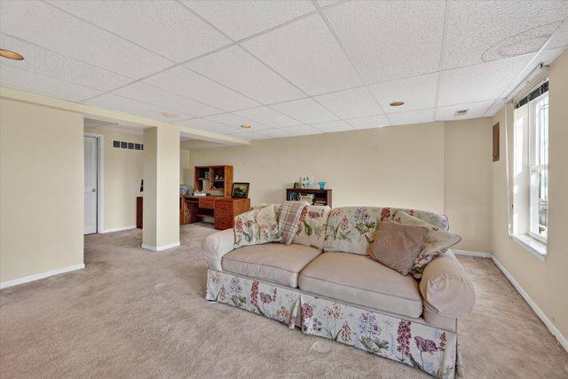1434 Steeplechase Court 60, Howell, MI 48843
