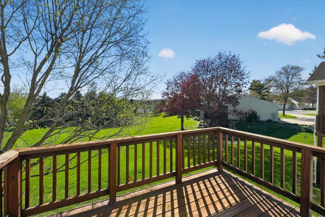 1434 Steeplechase Court 60, Howell, MI 48843