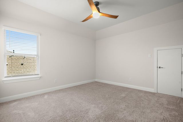 5300 Fresno Ave, Pflugerville, TX 78660
