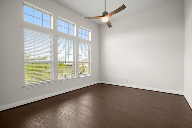 5300 Fresno Ave, Pflugerville, TX 78660