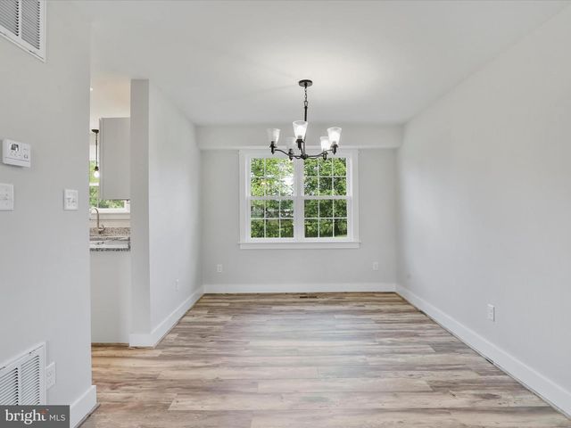 120 S FUNK ST, Strasburg, VA 22657