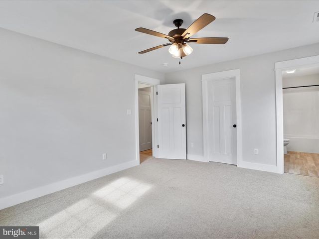 120 S FUNK ST, Strasburg, VA 22657
