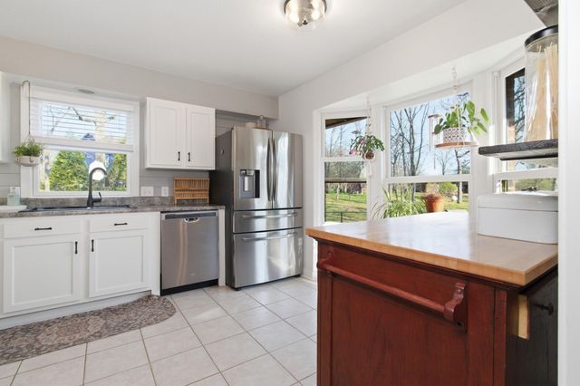 2009 W Broadway Street, West Plains, MO 65775