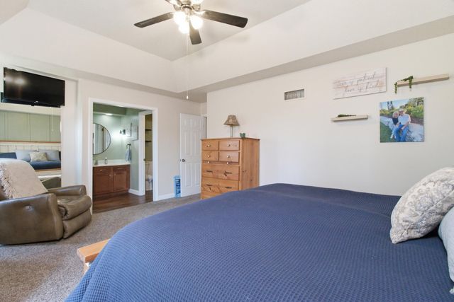 2009 W Broadway Street, West Plains, MO 65775