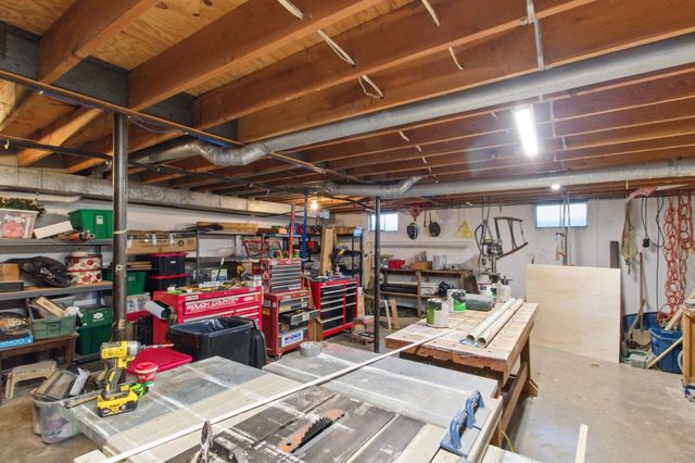 2009 W Broadway Street, West Plains, MO 65775