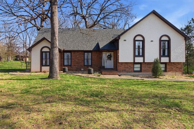 2009 W Broadway Street, West Plains, MO 65775