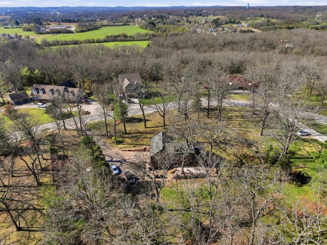 2009 W Broadway Street, West Plains, MO 65775