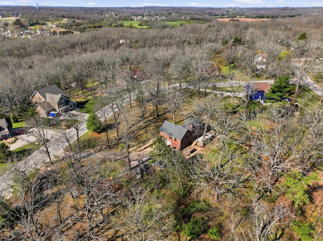 2009 W Broadway Street, West Plains, MO 65775