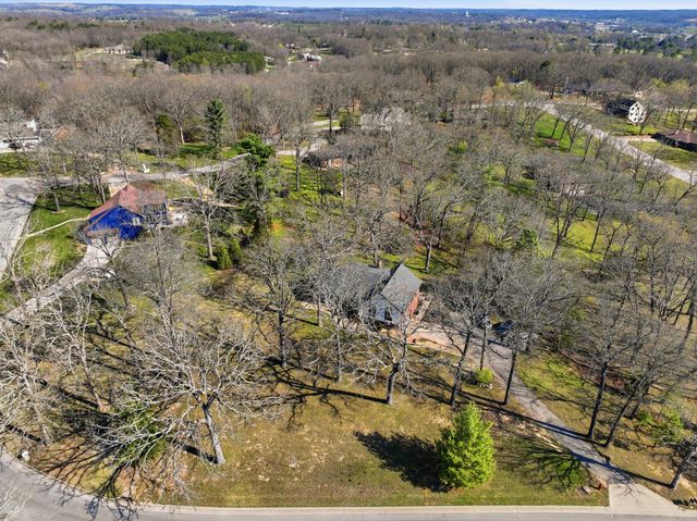 2009 W Broadway Street, West Plains, MO 65775