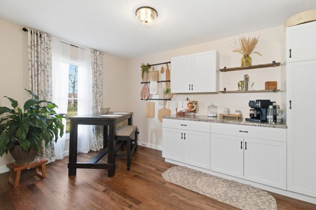 2009 W Broadway Street, West Plains, MO 65775