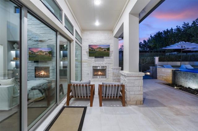 105 Bisset CT, Austin, TX 78738