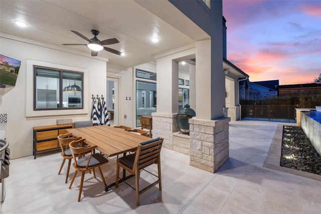 105 Bisset CT, Austin, TX 78738