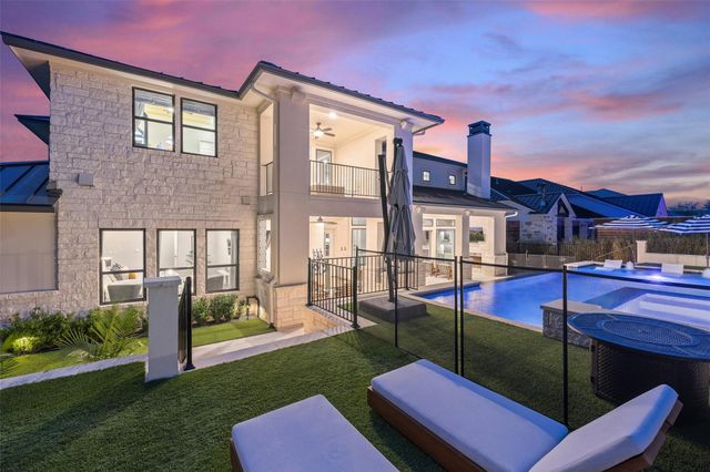 105 Bisset CT, Austin, TX 78738