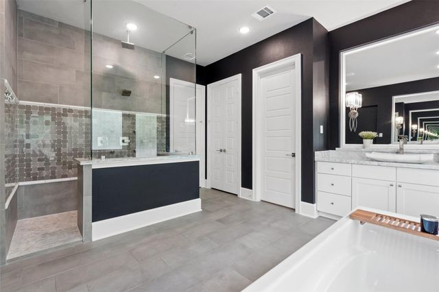 105 Bisset CT, Austin, TX 78738