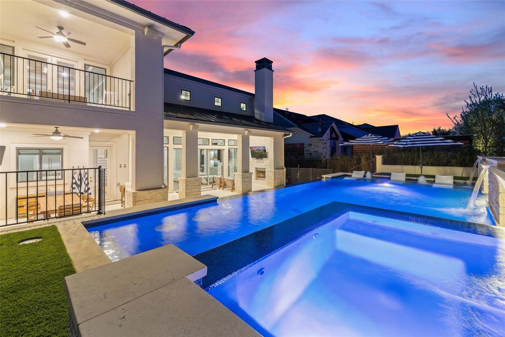 105 Bisset CT, Austin, TX 78738