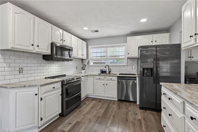 1429 Watercrest PL, Virginia Beach, VA 23464