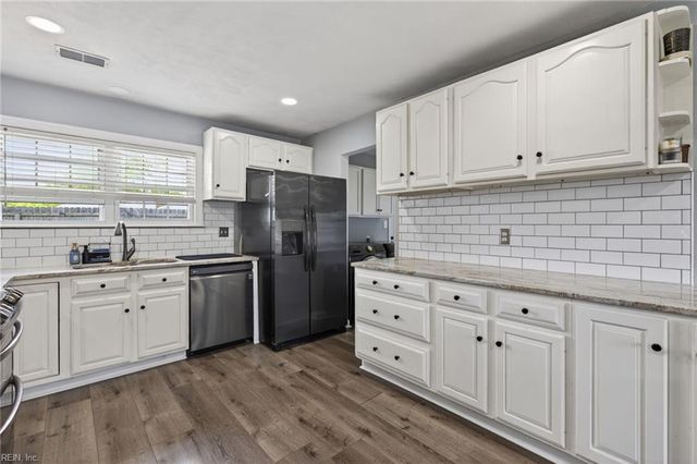 1429 Watercrest PL, Virginia Beach, VA 23464