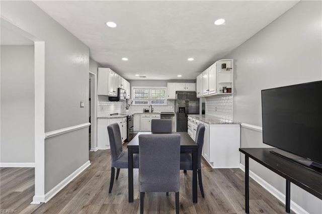 1429 Watercrest PL, Virginia Beach, VA 23464