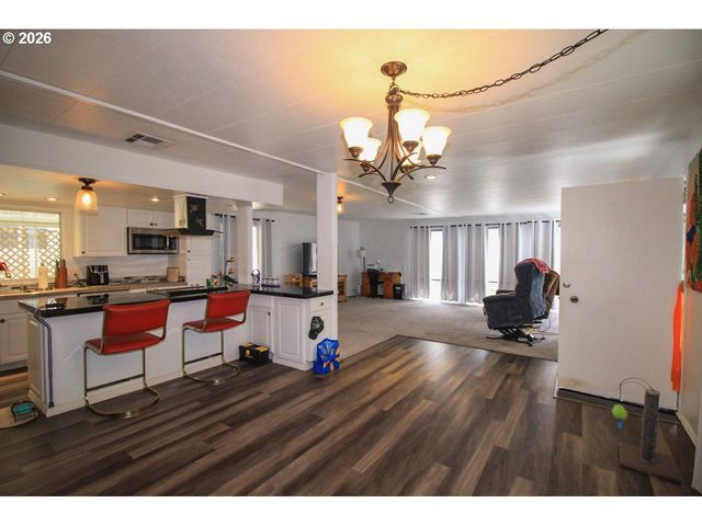 11513 Sw ROYAL VILLA Dr, Portland, OR 97224