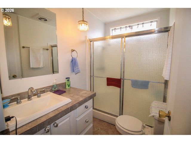 11513 Sw ROYAL VILLA Dr, Portland, OR 97224