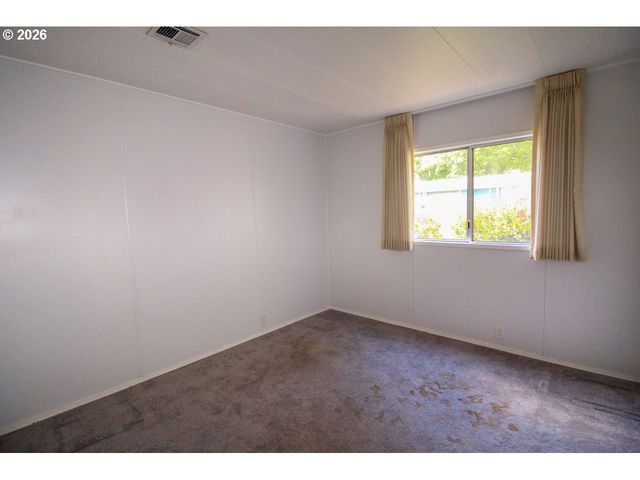 11513 Sw ROYAL VILLA Dr, Portland, OR 97224
