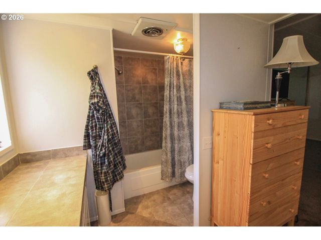 11513 Sw ROYAL VILLA Dr, Portland, OR 97224
