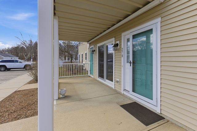 278 Allerton Commons Ln 278, Braintree, MA 02184