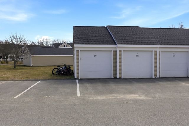 278 Allerton Commons Ln 278, Braintree, MA 02184