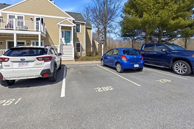278 Allerton Commons Ln 278, Braintree, MA 02184