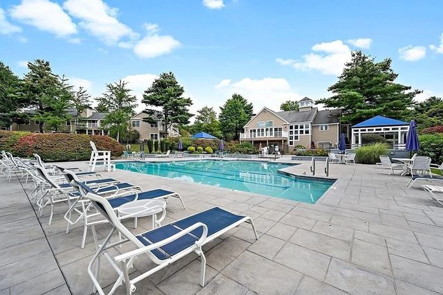 278 Allerton Commons Ln 278, Braintree, MA 02184