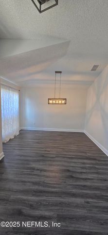 11579 ALEXIS FOREST Drive E, Jacksonville, FL 32258