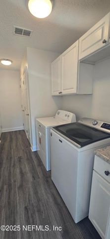 11579 ALEXIS FOREST Drive E, Jacksonville, FL 32258