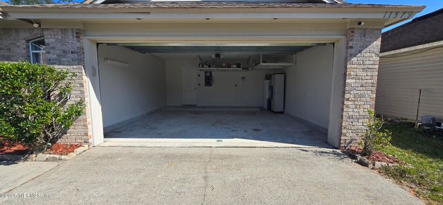 11579 ALEXIS FOREST Drive E, Jacksonville, FL 32258