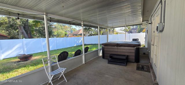 11579 ALEXIS FOREST Drive E, Jacksonville, FL 32258