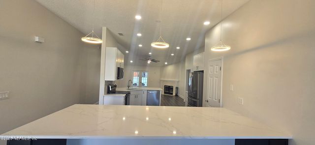 11579 ALEXIS FOREST Drive E, Jacksonville, FL 32258