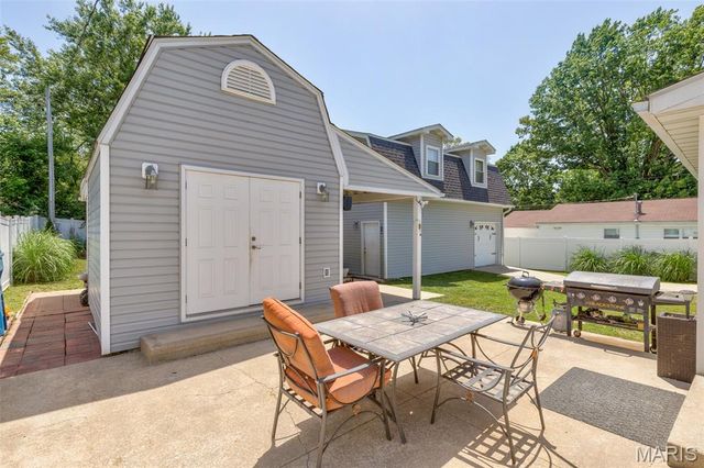 334 Seventh Street, Farmington, MO 63640