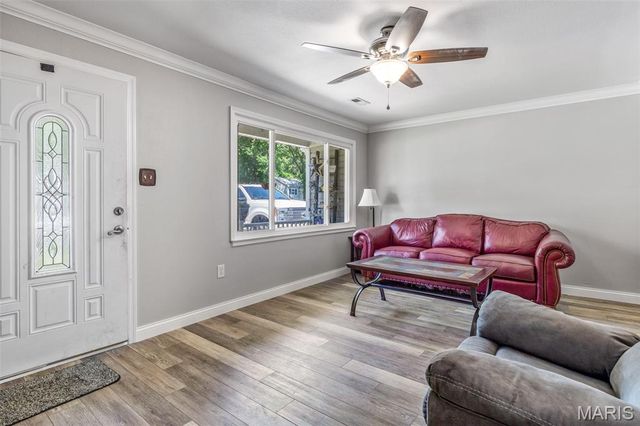 334 Seventh Street, Farmington, MO 63640