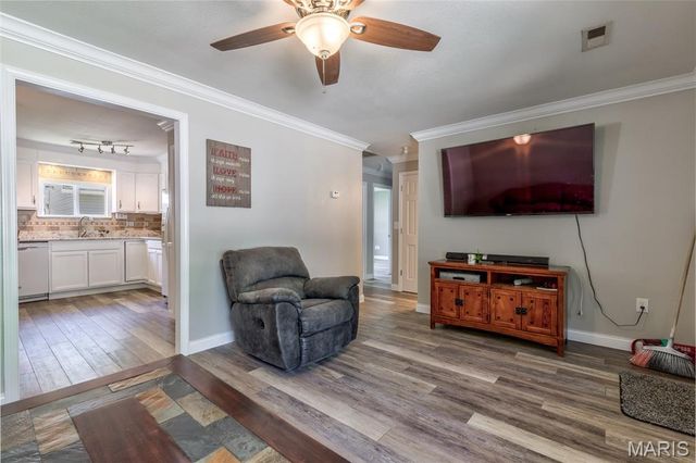 334 Seventh Street, Farmington, MO 63640