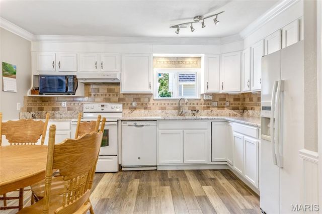 334 Seventh Street, Farmington, MO 63640