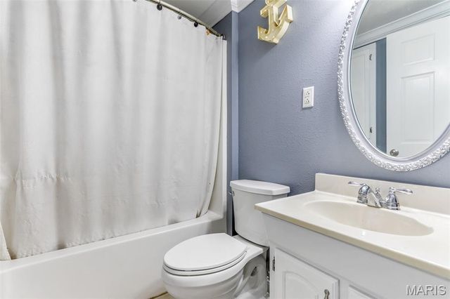 334 Seventh Street, Farmington, MO 63640