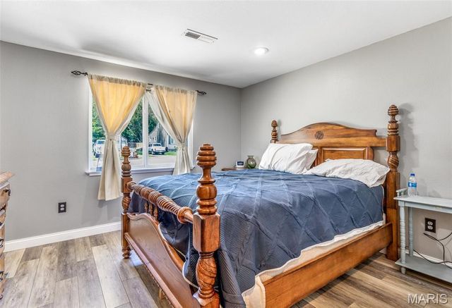 334 Seventh Street, Farmington, MO 63640