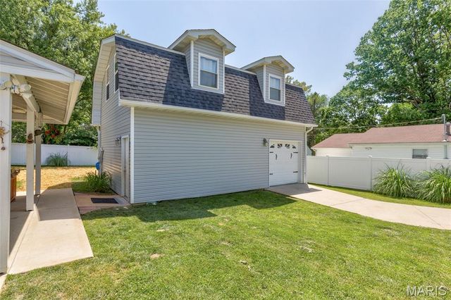 334 Seventh Street, Farmington, MO 63640