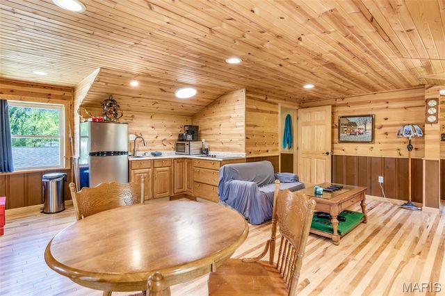 334 Seventh Street, Farmington, MO 63640