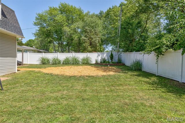 334 Seventh Street, Farmington, MO 63640