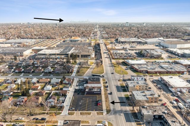 9848 W Roosevelt Road, Westchester, IL 60154