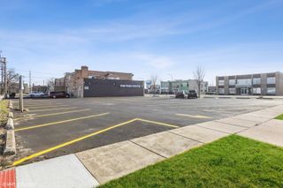 9848 W Roosevelt Road, Westchester, IL 60154